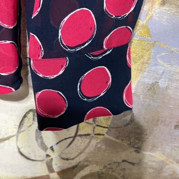 Sheer Banana Republic Navy/Pink Flowy Blouse - Picture 16 of 16